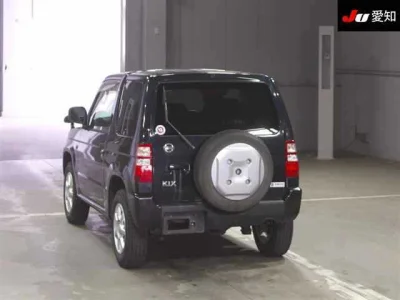 Nissan Kix