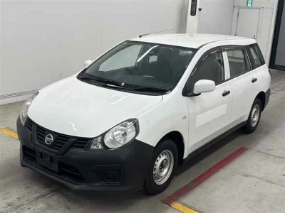 Nissan AD