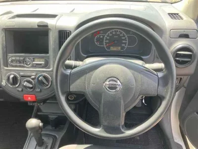 Nissan AD