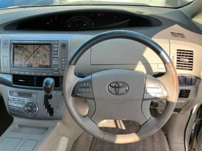 Toyota Estima Hybrid