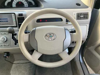 Toyota RAUM