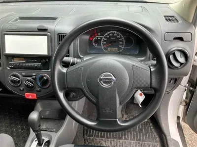 Nissan AD