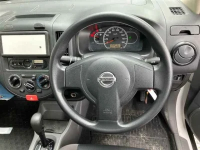 Nissan AD
