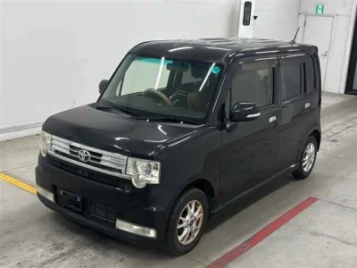 Toyota Pixis Space