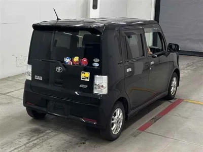 Toyota Pixis Space