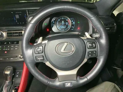 Lexus RC