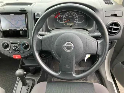 Nissan AD