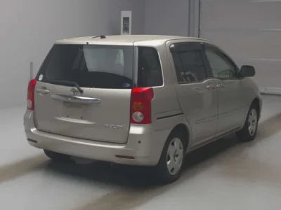 Toyota Raum