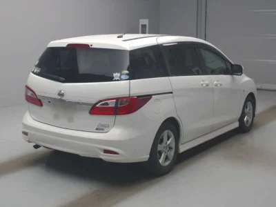 Nissan Lafesta