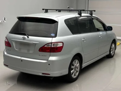 Toyota Ipsum