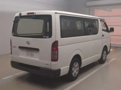 Toyota HiAce Van