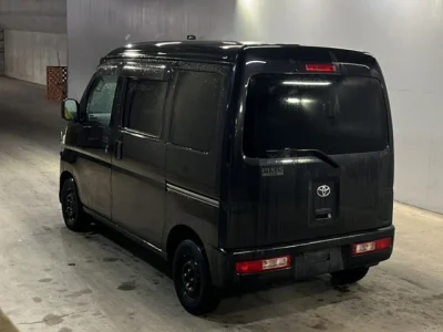 Toyota Pixis Van