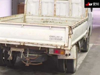 Mitsubishi Delica Truck