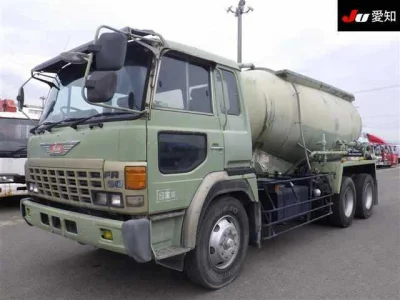 Hino Dolphin