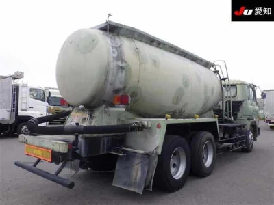 Hino Dolphin