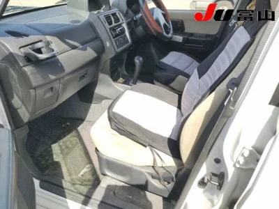 Mitsubishi Pajero iO