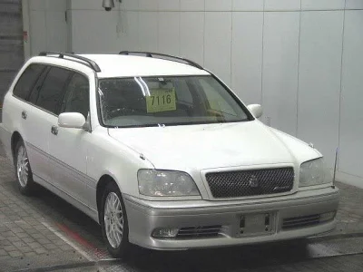 Toyota Crown Estate