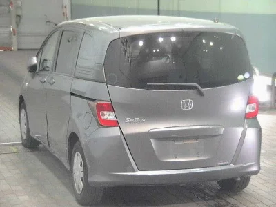 Honda Freed Spike