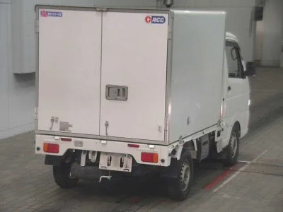 Nissan NT100 Clipper