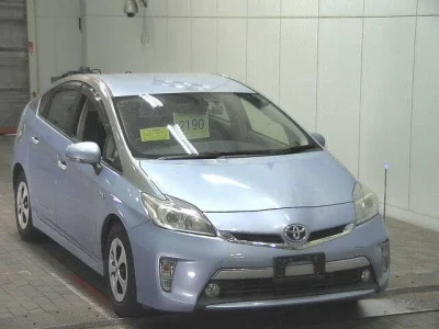 Toyota Prius PHV