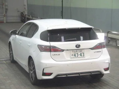 Lexus CT200h