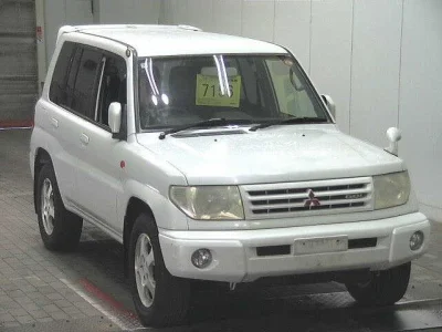 Mitsubishi Pajero iO