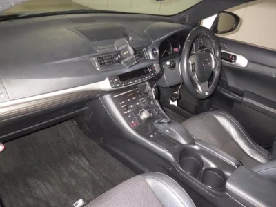 Lexus CT200h
