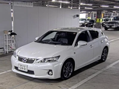 Lexus CT200h