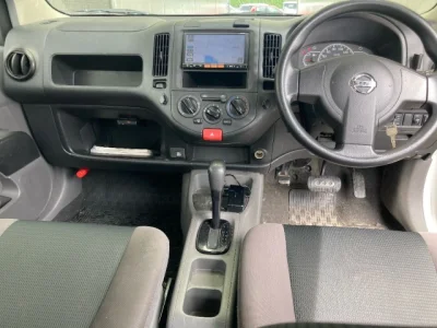 Nissan AD