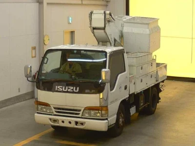 Isuzu Elf