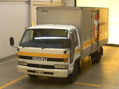 Isuzu Elf