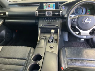 Lexus IS