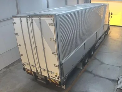 Hino TRUCK
