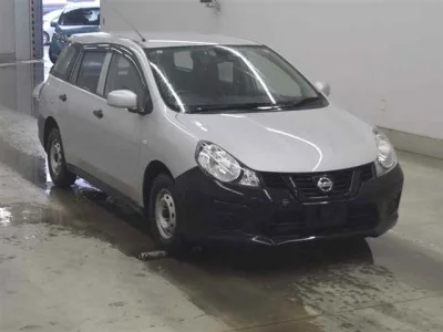 Nissan AD