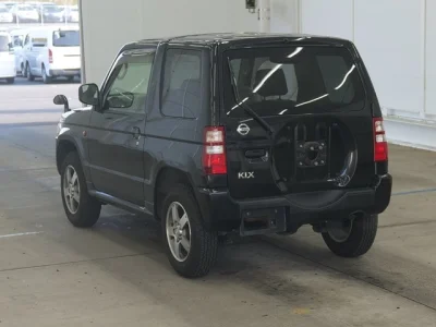 Nissan Kix