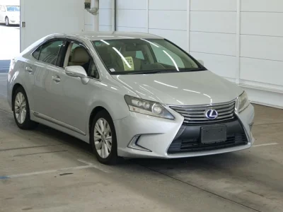 Lexus HS250h