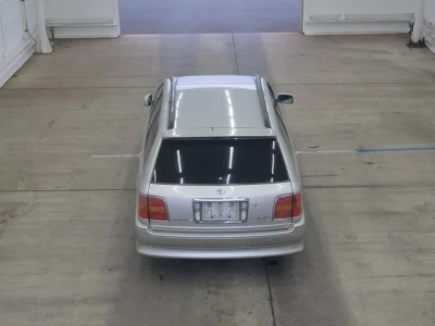 Toyota Crown Estate