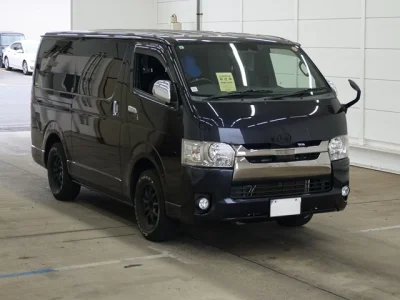 Toyota HiAce Van
