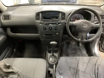 Toyota SUCCEED