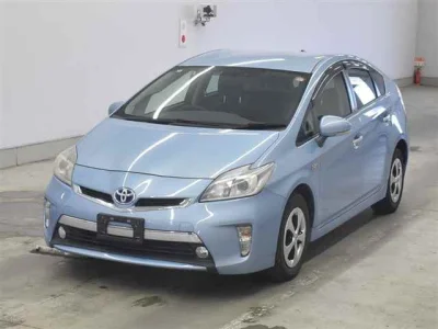 Toyota Prius PHV
