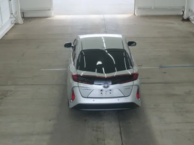 Toyota Prius PHV