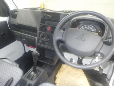 Mitsubishi MINICAB TRUCK