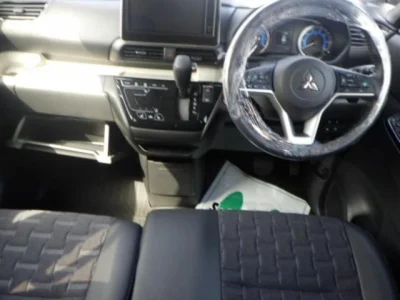 Mitsubishi Delica Mini