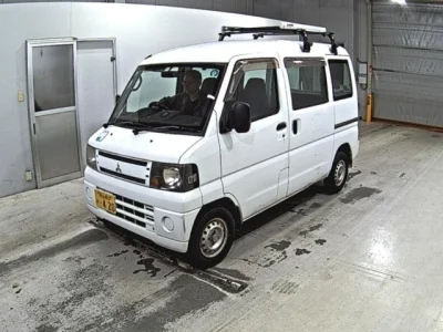 Mitsubishi Minicab Van