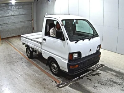Mitsubishi MINICAB TRUCK