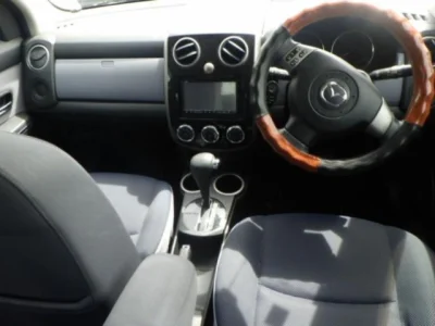 Mazda Verisa