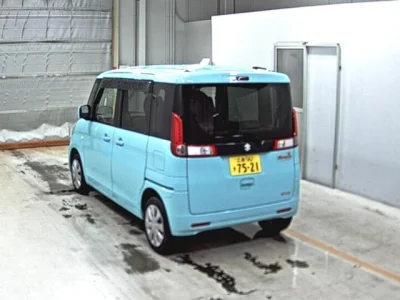 Suzuki Spacia