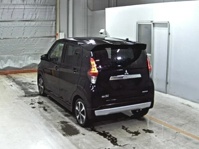 Mitsubishi eK X