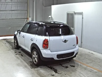 MINI Crossover