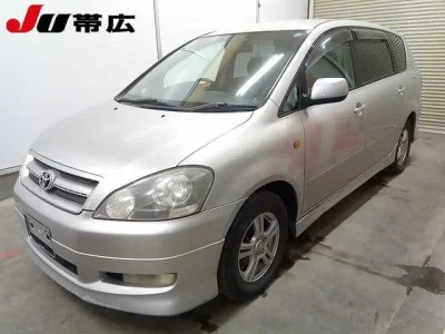 Toyota Ipsum